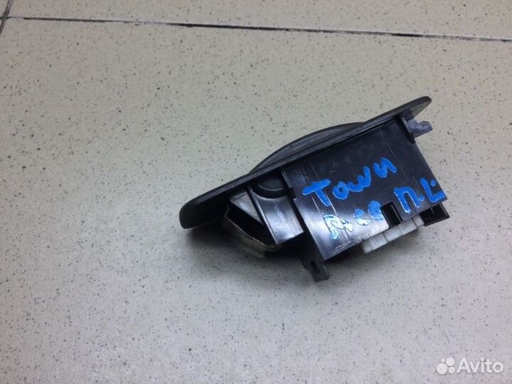 Кнопка стеклоподъемника передняя передняя левая