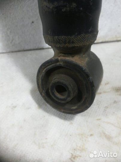 Амортизатор задний задний Skoda Fabia 2 5J