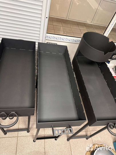 Мангал с подказанником