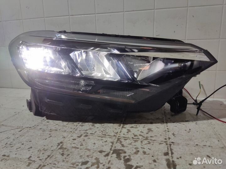 Фара LED передняя правая Volkswagen Polo 6