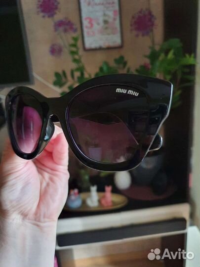 Солнечные очки женские Miumiu