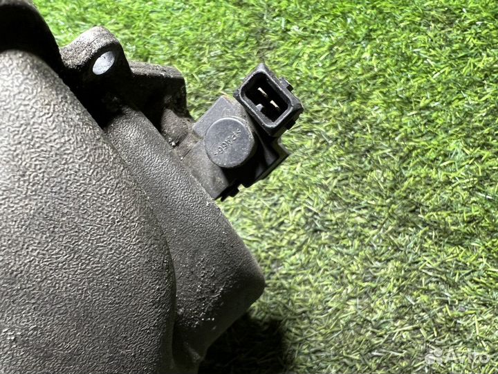 Коллектор впускной Mercedes-Benz E-Class