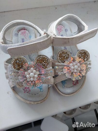 Сандали для девочки