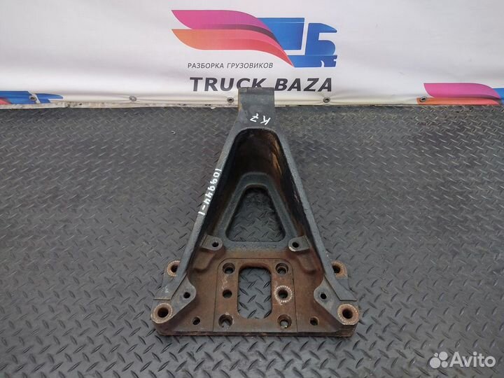 Кронштейн тяги реактивной камаз 5490