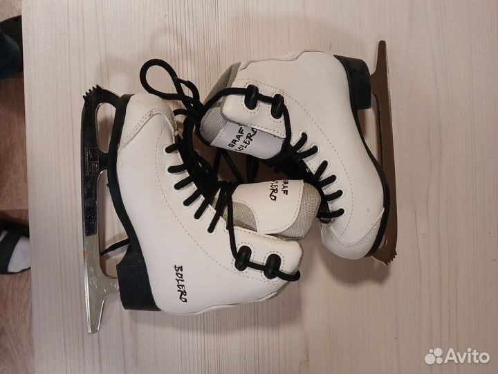 Коньки фигурные 27 размер