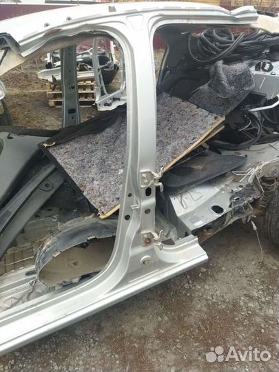 Стойка центральная Логан 2