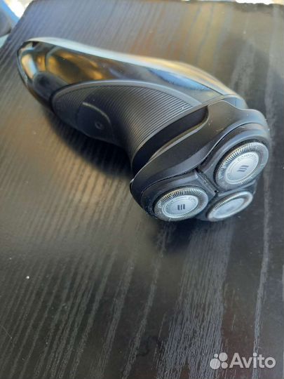 Бритва Philips PT 711