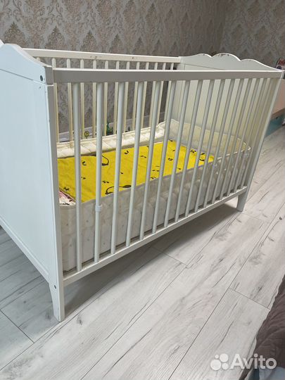 Детская кроватка IKEA с матрасом