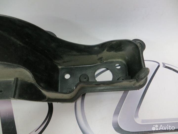 Усилитель заднего бампера Kia K5 Sorento