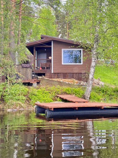 Коттедж 32 м² на участке 30 сот.