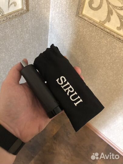 Штатив (тренога) Sirui T-2205X и Штативная головка