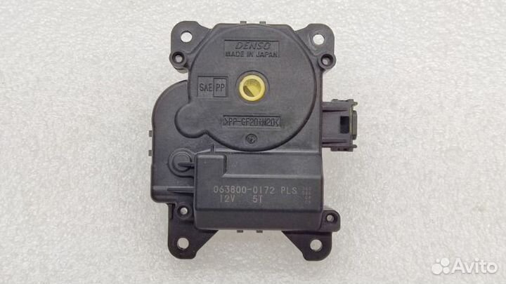 Моторчик заслонки отопителя Toyota Camry XV55