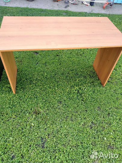 Столы и стулья для офиса и школы