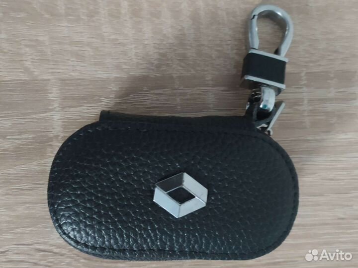 Новая ключница кожаная логотип Renault
