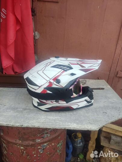 Мотошлем кроссовый