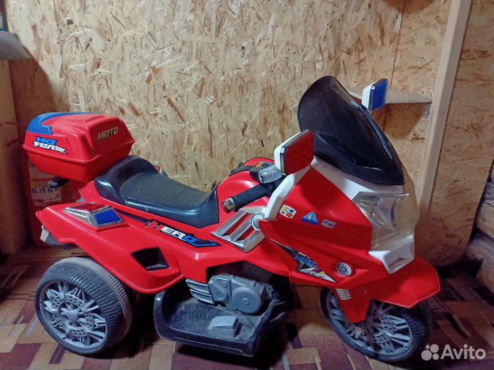 Детский электромобиль