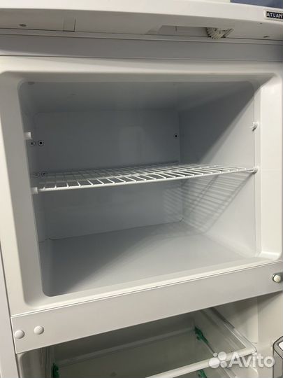 Холодильник двухкамерный atlant