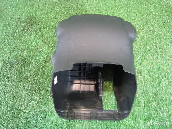 Кожух рулевой колонки (комплект) Toyota Auris E18