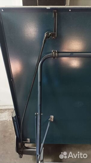 Теннисный стол