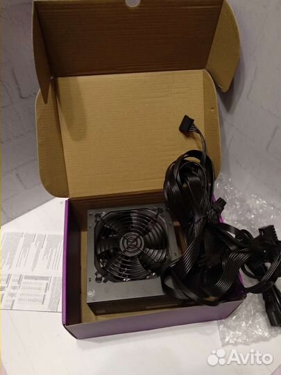 Блок питания Cooler Master MWE 700 White