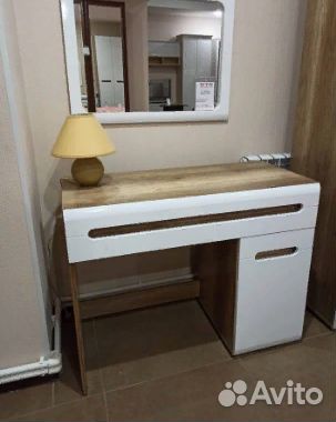 Туалетный стол наоми с зеркалом