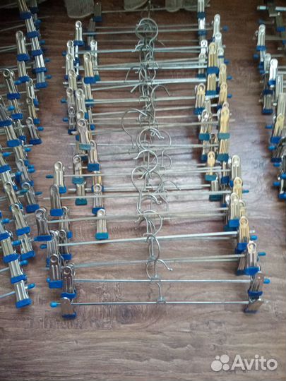 Вешалки с прищепками