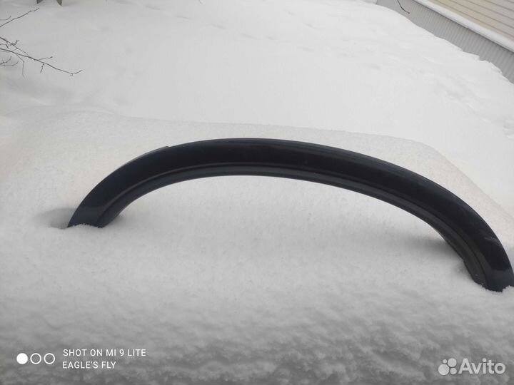 Накладка заднего крыла левая Volvo XC90 30779579