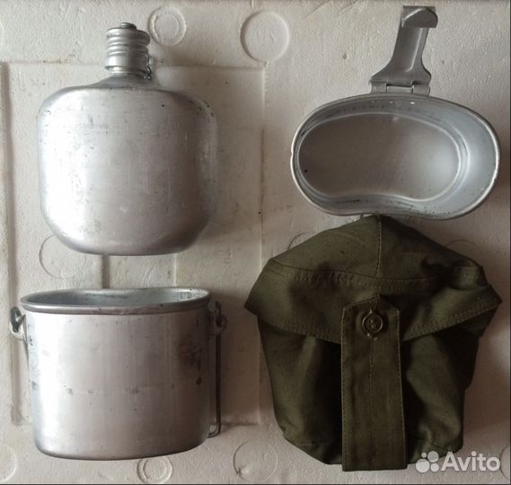 Котелки, плащ-палатка,вещмешок, Лопатки мсл, бсл