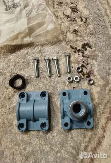 Хомут врезка пнд 32 на 1/2