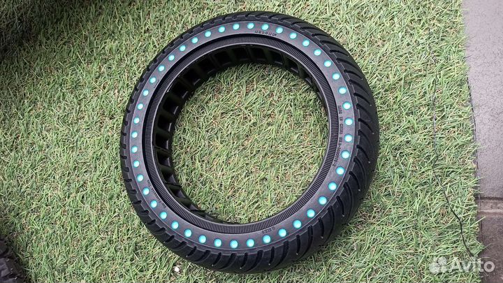 Литая покрышка м365 новая 2022, установка