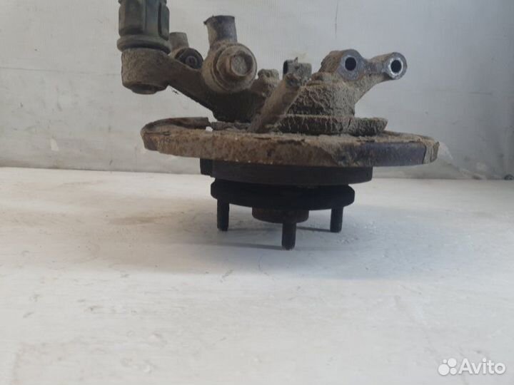 Поворотный кулак задний левый Chevrolet Lacetti