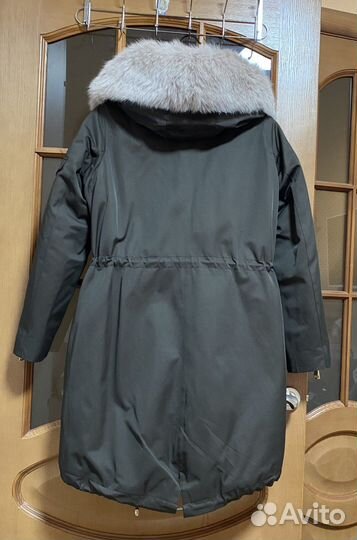Парка с натуральным мехом 44