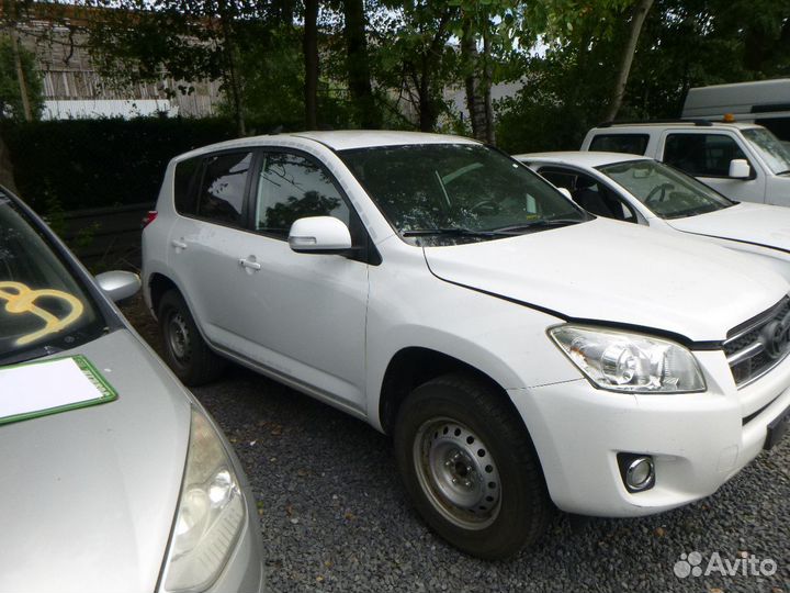 Бачок омывателя toyota RAV 4 ZSA3 2009