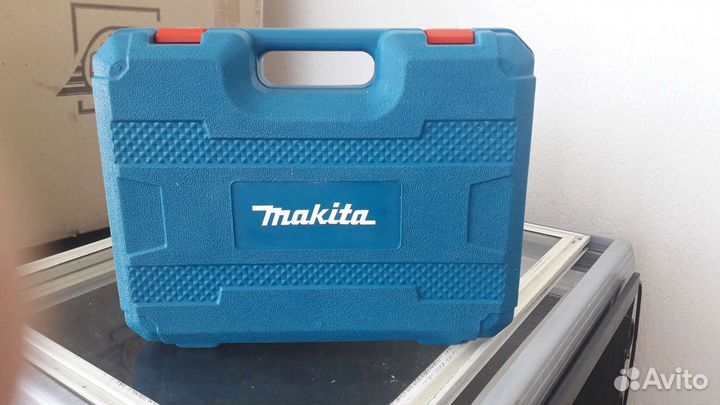 Аккумуляторная дрель шуруповерт makita 26v