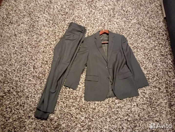 Костюм школьный