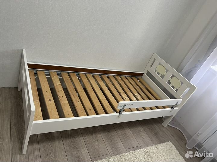 Детская кровать IKEA с матрасом