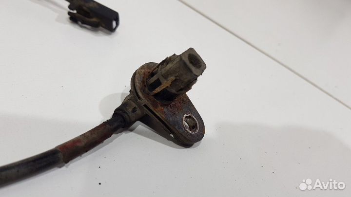 Датчик ABS передний