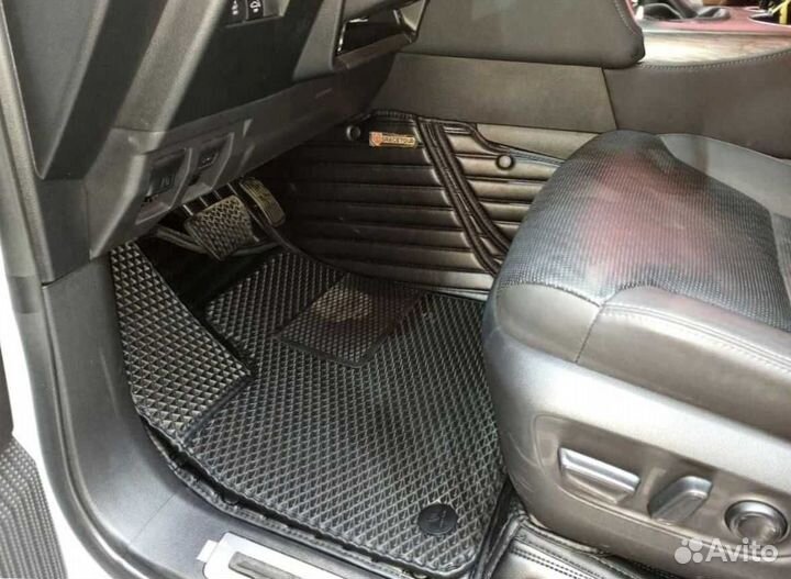 Коврик в багажник на toyota land cruiser