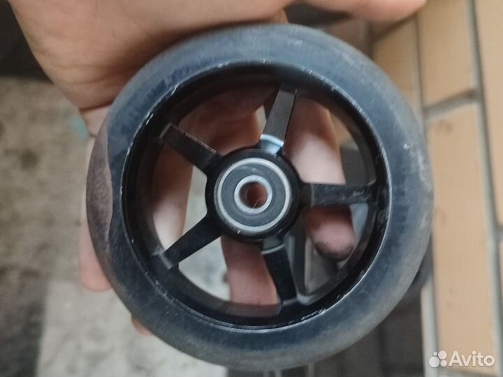 Колеса теч Тим эгоист