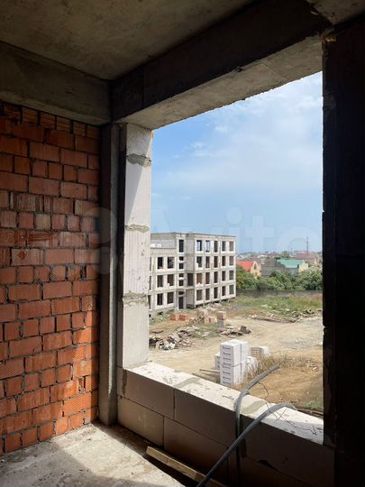 2-к. квартира, 77 м², 1/4 эт.