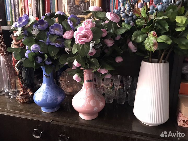 Ваза, картины,сувениры