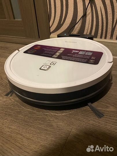 Робот-пылесос Polaris pvcr 4105 белый