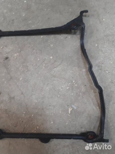 Прокладка клапанной крышки Volkswagen Passat B5