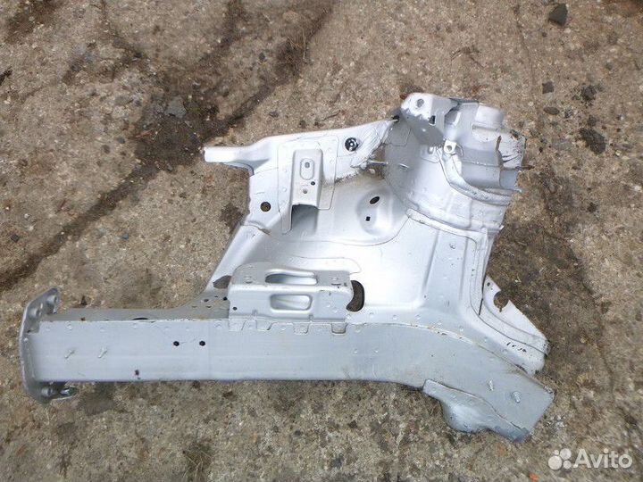 Лонжерон передний правый Volkswagen passat B6 2005