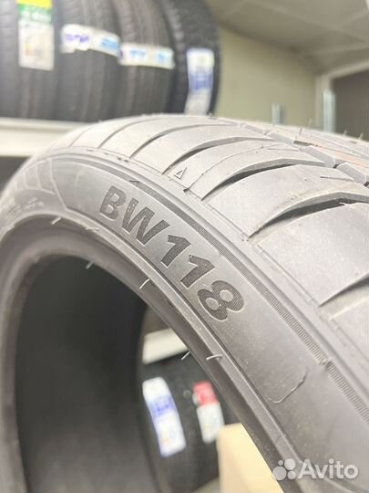 Bearway BW118 275/40 R21 и 315/35 R21 106H