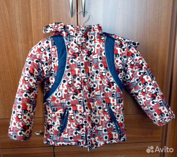 Куртка всесезонная для мальчика (98см)