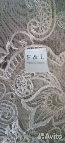 Скатерть с вышивкой