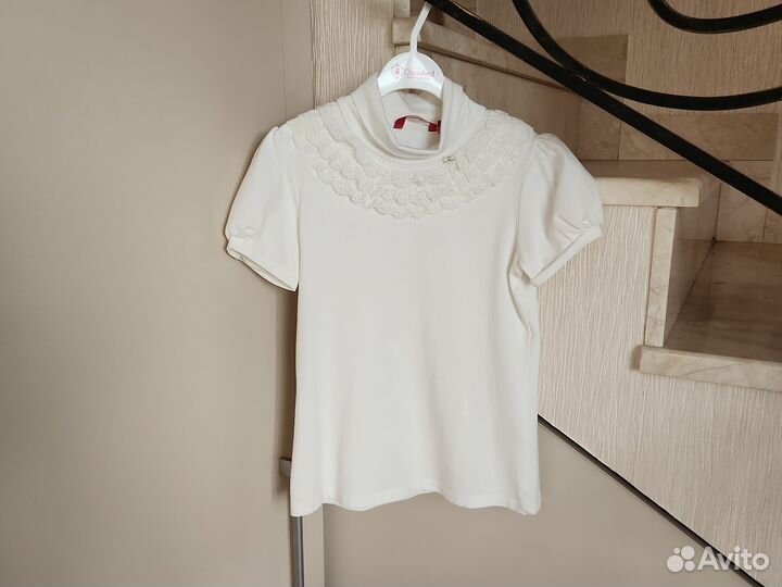 Блузки, водолазки школьные новые