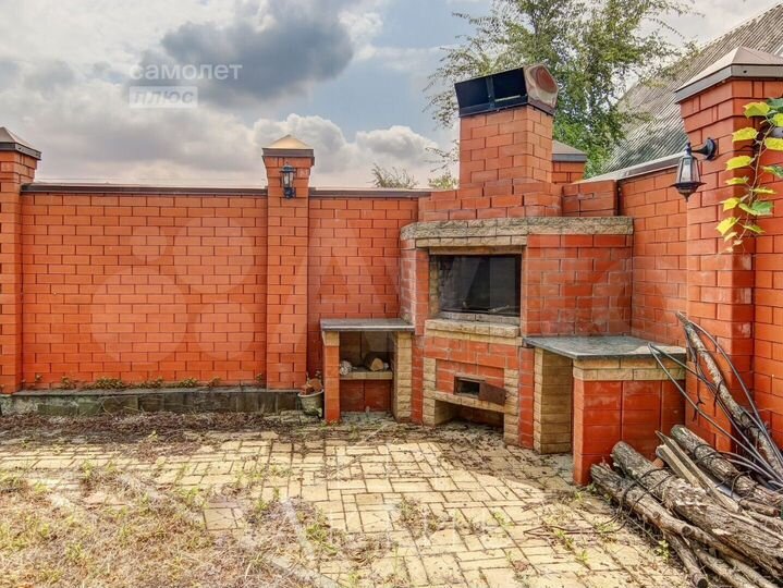 Дом 380 м² на участке 12 сот.