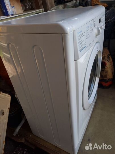 Стиральная машина Indesit 6 кг